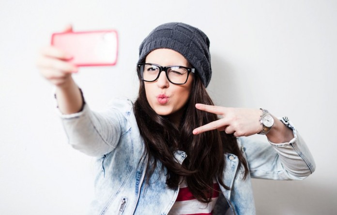 trucs-selfie-une