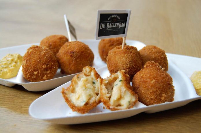 plats bitterballen