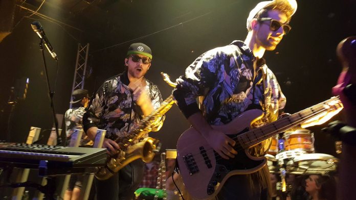 valaire-le-cercle-quebec-show3