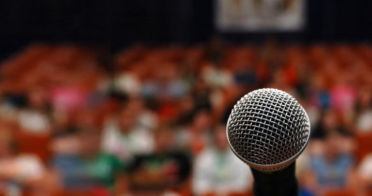 5 spectacles d'humour en juillet