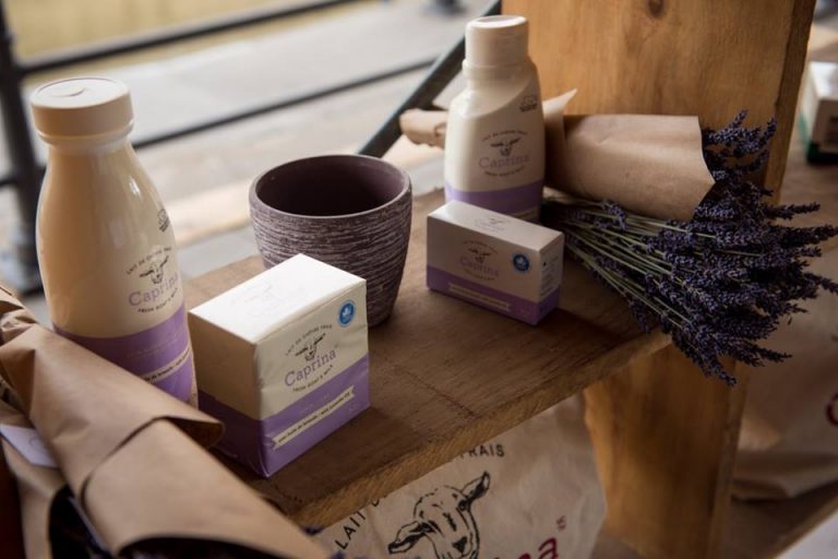 Caprina – quand le lait de chèvre s&rsquo;invite dans la salle de bain