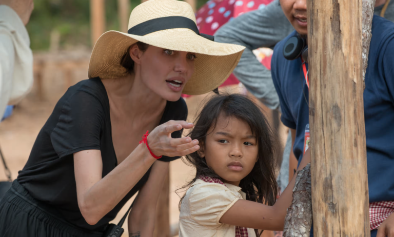 Aide humanitaire – 5 vedettes inspirantes qui s&rsquo;impliquent à fond