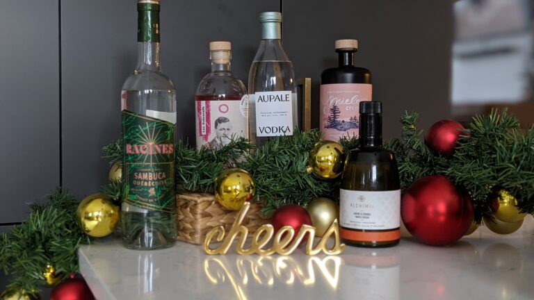 5 nouvelles boissons québécoises pour agrémenter ton temps des Fêtes