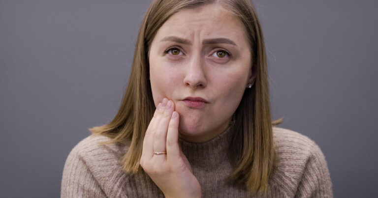 Pourquoi ai-je des dents sensibles?