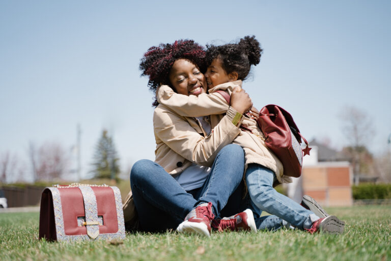 Voici une nouvelle entreprise québécoise pour faire du twinning avec ta fille!